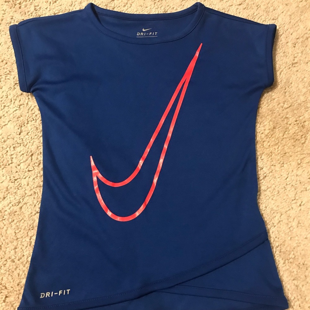 Nike shirt Toddler Girl